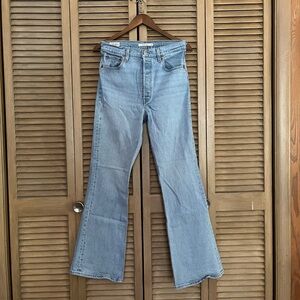 Levi’s Ribcage Flare Jeans Light Wash - W29 L32